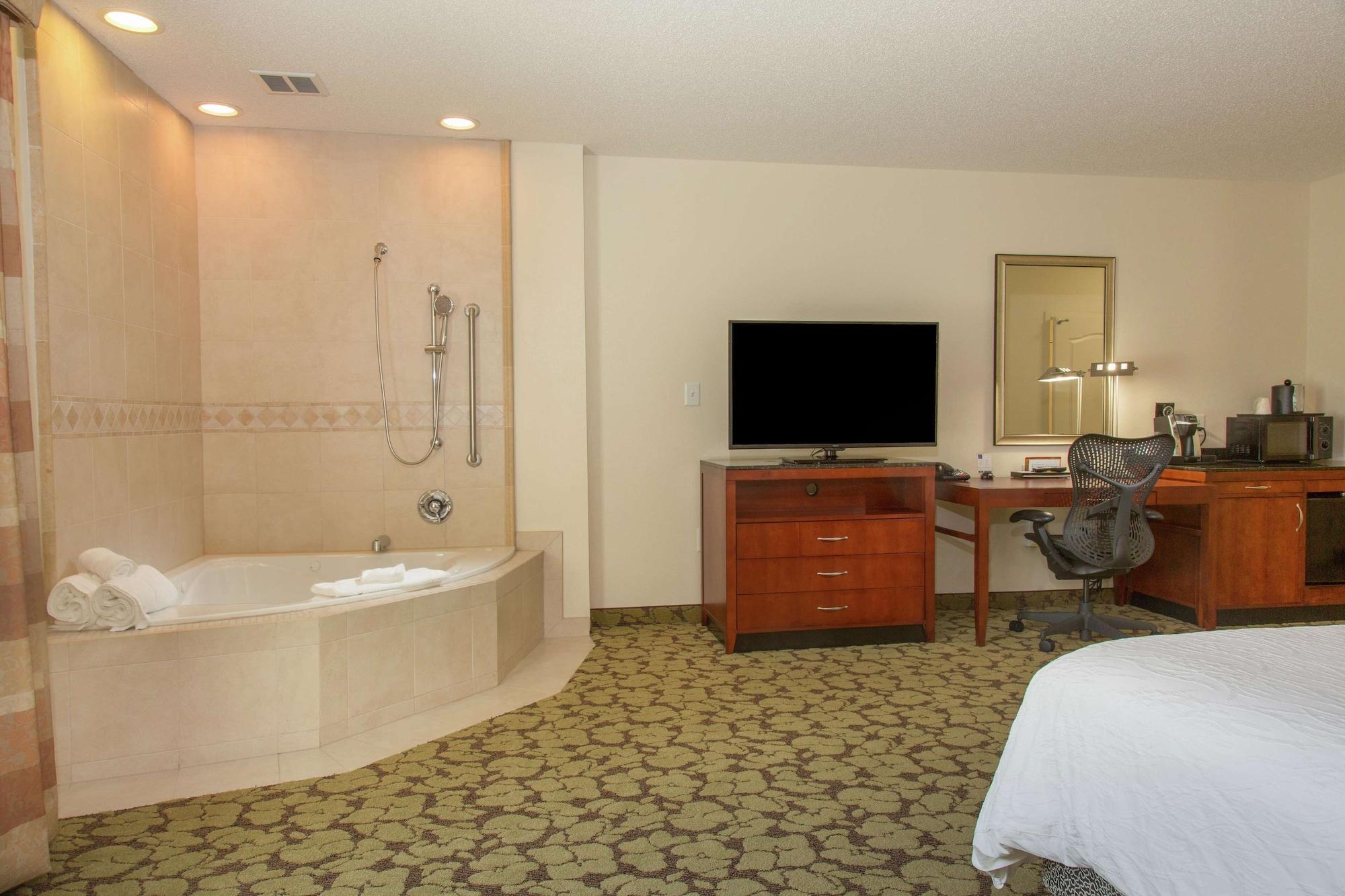 Hilton Garden Inn Myrtle Beach/Coastal Grand Mall Exterior photo